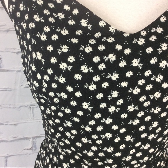 Nine Britton Black Floral Jumpsuit, Size L - Picture 3 of 11